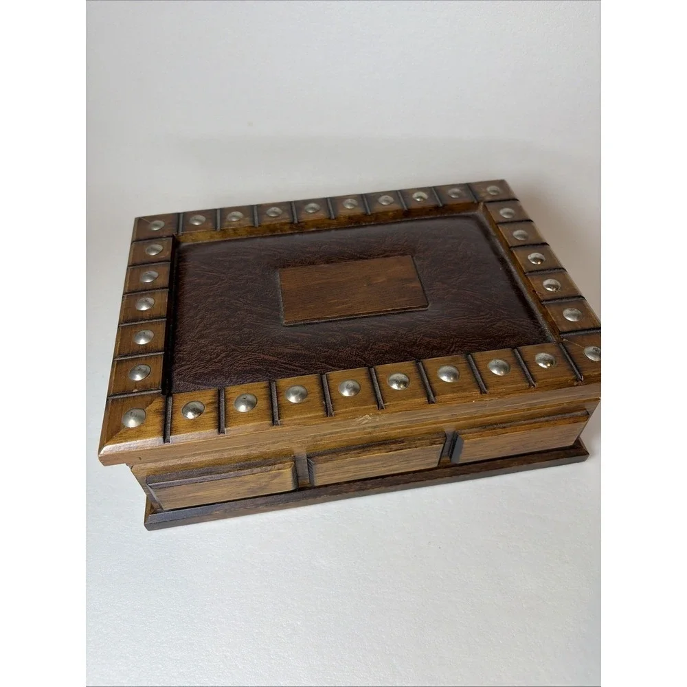 VINTAGE London Leather The Camelot Jewelry Box Hinged Velvet Inlay Studded
